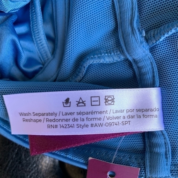 NWT Women’s Sports Bra Adore Me Kali Contour Athletic Bra Blue Padded Bra - Picture 9 of 10